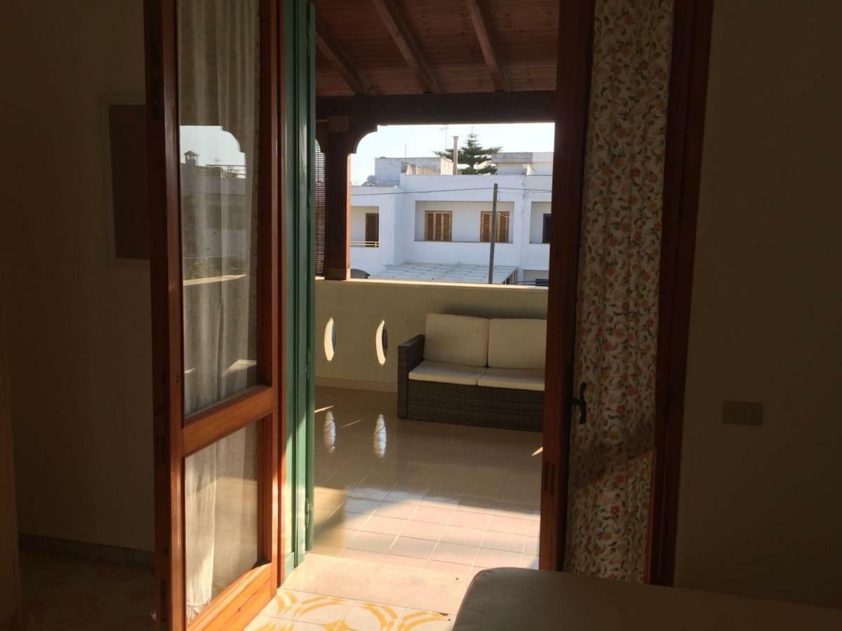 Apartamento Il Girasole Torre dell'Orso Exterior foto